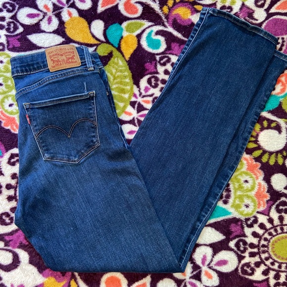 Levi Size 28 Shaping Straight Jeans - Picture 4 of 4